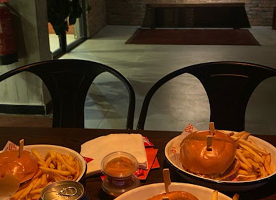 saudi-arabia/al-bahah/restaurant/rust