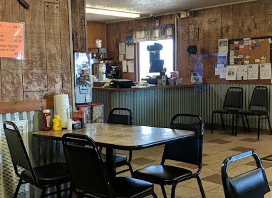illinois/little-egypt/restaurant/triple-e-bbq-lake-of-egypt