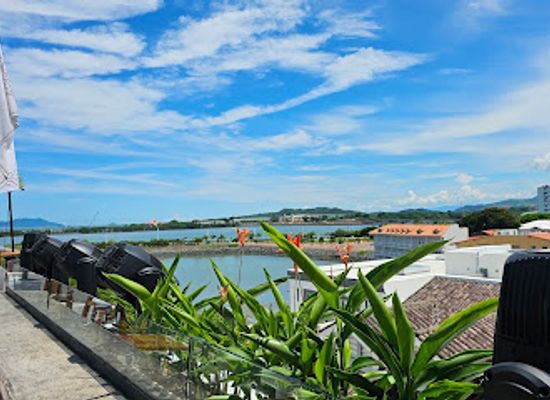 panama/guna-yala/restaurant/casacasco