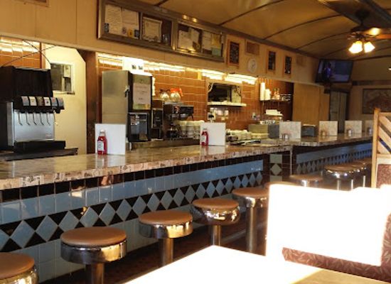 connecticut/meriden/restaurant/olympos-diner