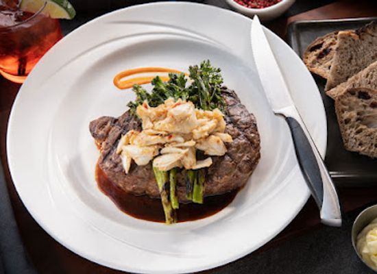 illinois/driftless-area/restaurant/ruthie-s-steak-seafood