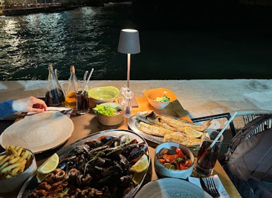 malta/xlendi/restaurant/mal-moll