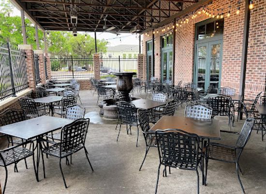 mississippi/gulf-coast-beaches/restaurant/patio-44-biloxi