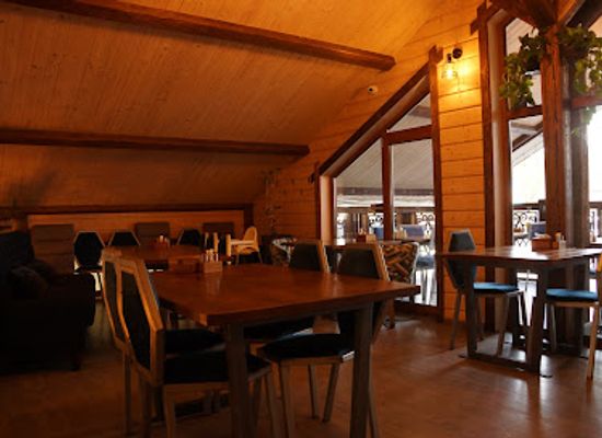ukraine/ternopil-region/restaurant/simejna-restoracia-tri-mykoli