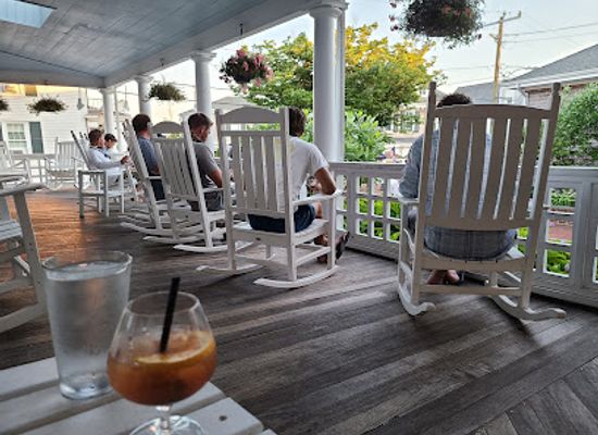 massachusetts/martha-s-vineyard/restaurant/chesca-s-restaurant