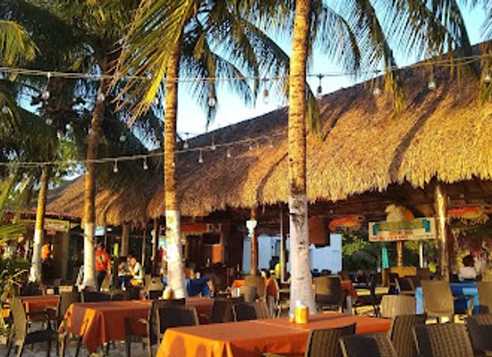 mexico/gulf-coast/restaurant/alberto-s-beach-restaurant