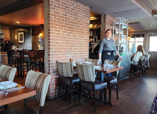 rhode-island/east-bay/restaurant/waterman-grille