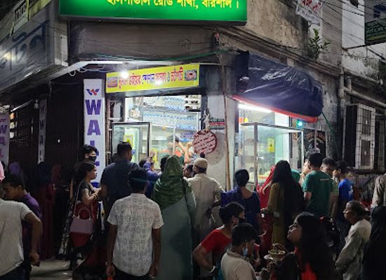 bangladesh/barisal/restaurant/dulal-bhaiyer-special-fuchka-o-chatpati