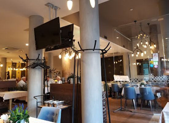 latvia/riga/restaurant/melna-bite