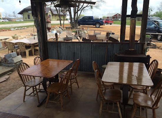 texas/llano-estacado/restaurant/tommy-s-mesquite-flamed-pizza