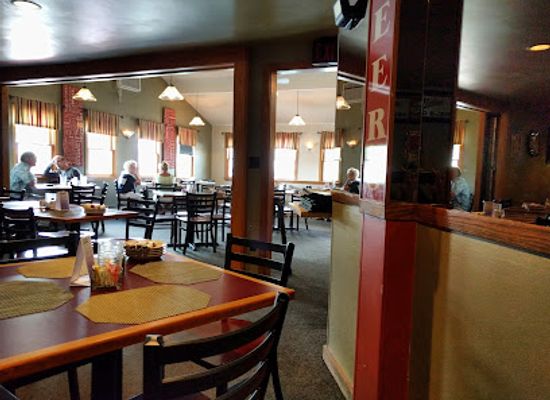 new-hampshire/coos-county/restaurant/j-s-corner-restaurant-lounge