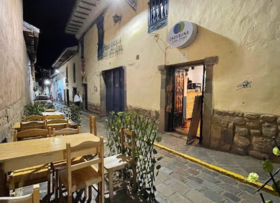 peru/cusco/san-blas/restaurant/chakruna-native-burgers
