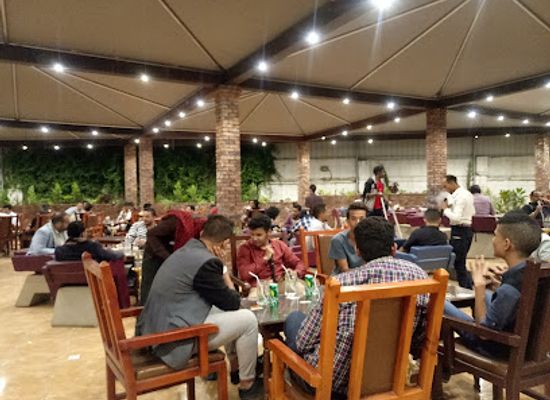 yemen/amran/restaurant/palm-complex