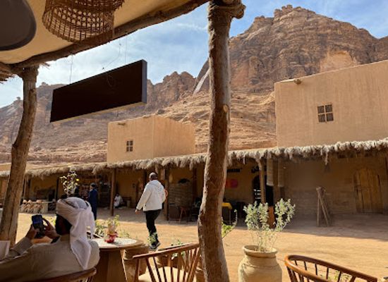 saudi-arabia/al-ula/restaurant/zalata