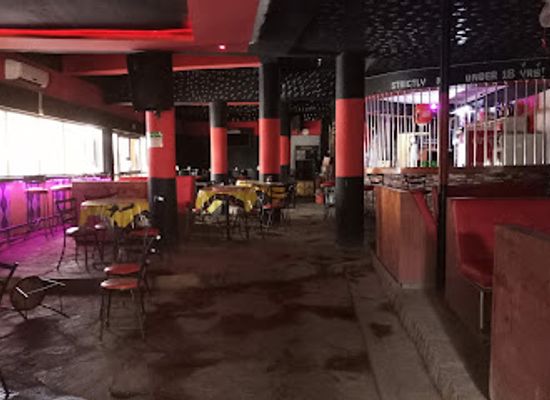 kenya/chyulu-hills-national-park/restaurant/eclipse-hotel