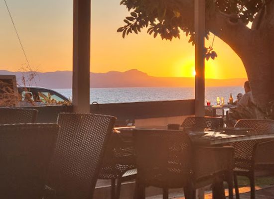 cyprus/avakas-gorge/restaurant/santa-barbara-resto-beach-bar