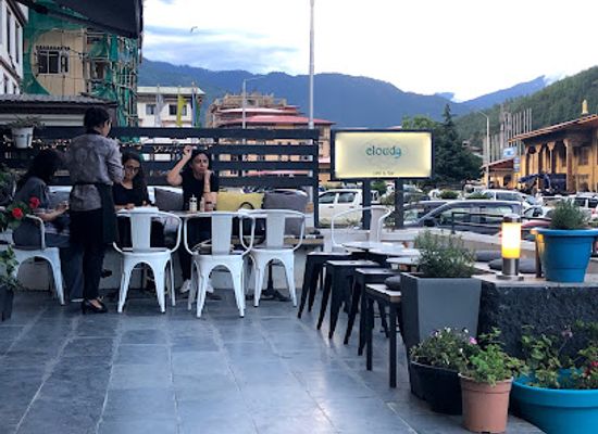 bhutan/western-bhutan/restaurant/cloud9-gourmet-burger-and-milk-bar