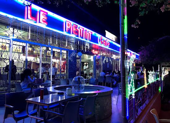 cote-d-ivoire/lagunes/restaurant/le-petit-cafe