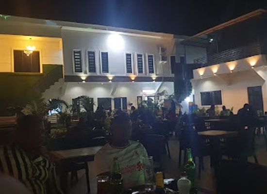 nigeria/onitsha/restaurant/whitehouse-conclave