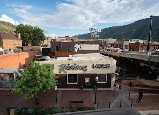 colorado/glenwood-springs/restaurant/riviera-supper-club-and-scratch-kitchen