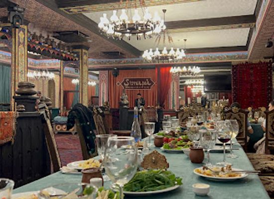 azerbaijan/kura-aras-lowland/restaurant/shirvanshah-museum-restaurant