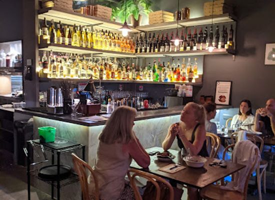 tennessee/nashville/the-gulch/restaurant/emmy-squared-pizza-the-gulch-nashville-tennessee