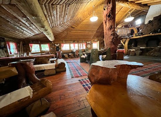 slovakia/pohronie/restaurant/koliba-u-starej-matere