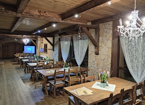 slovakia/gemer/restaurant/salas-zbojska-zbojnicky-dvor