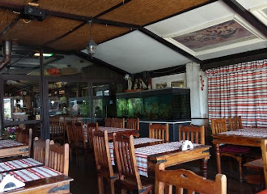 cyprus/limassol/germasogeia/restaurant/nash-traktir
