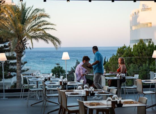 cyprus/makronissos-peninsula/restaurant/ahinos-mediterranean-sushi