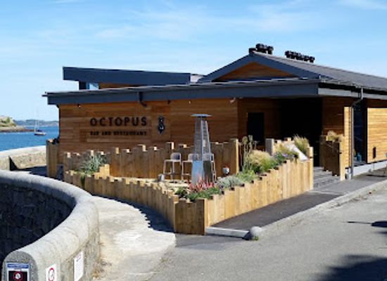 guernsey/l-ancresse-bay/restaurant/octopus-restaurant