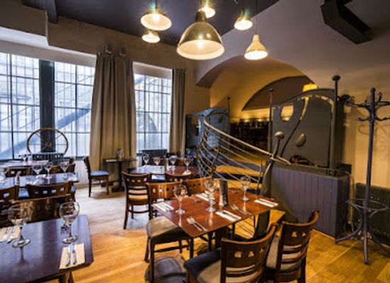 united-kingdom/edinburgh/old-town/restaurant/the-cellar-door