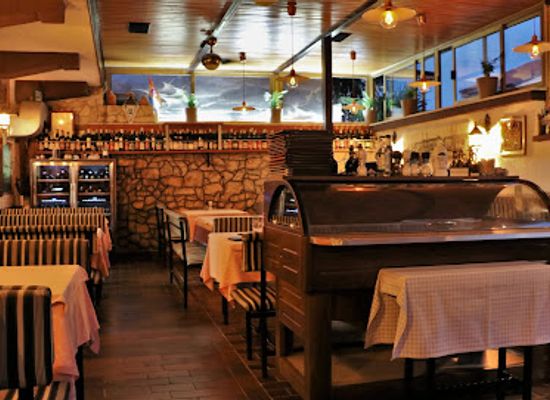 croatia/banovina/restaurant/gostiona-zrinski
