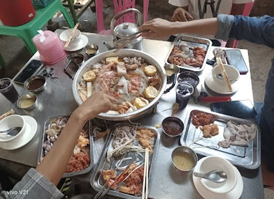 myanmar-burma/magway-region/restaurant/smile-bbq