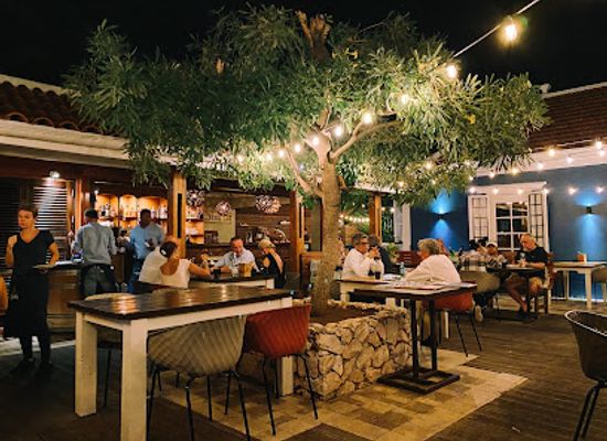 curacao/groot-kwartier/restaurant/fish-joy-bistro-wine-bar-curacao