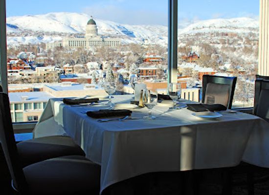 utah/uinta-mountains/restaurant/the-roof