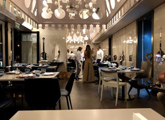 lebanon/beirut/restaurant/em-sherif-cafe