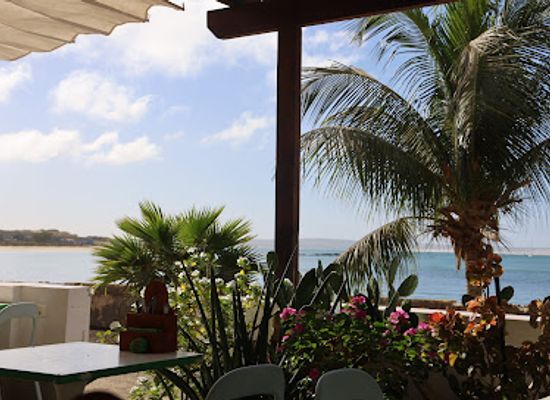 cabo-verde/praia-de-diante/restaurant/bowlavista-good-greens
