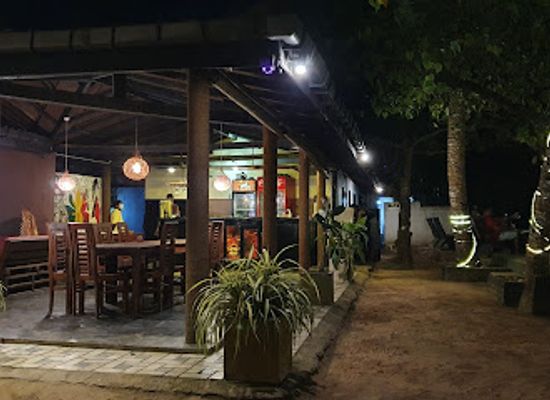 sri-lanka/matara-district/restaurant/lions-gate-polhena