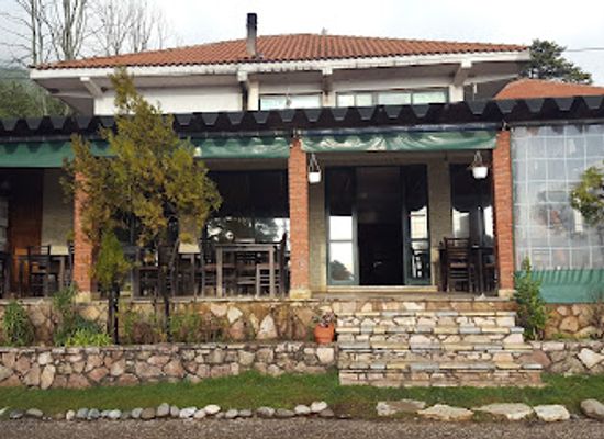 albania/gramsh/restaurant/restorant-karaj