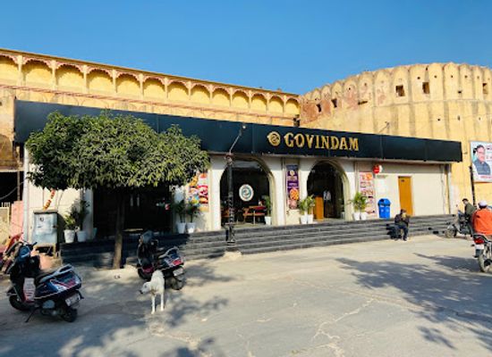 india/jaipur/jantar-mantar/restaurant/govindam-retreat