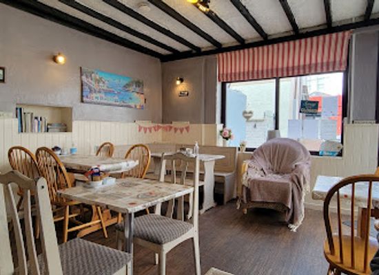 united-kingdom/caernarfonshire/restaurant/y-gegin-fach