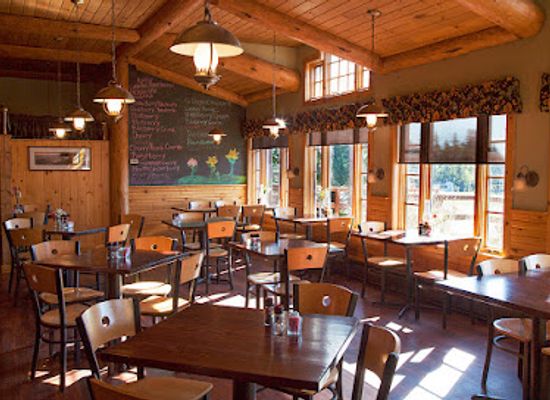 minnesota/superior-national-forest/restaurant/rustic-inn-cafe