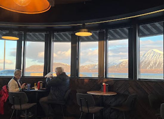 iceland/borgarfjörður/restaurant/dirty-burger-and-ribs