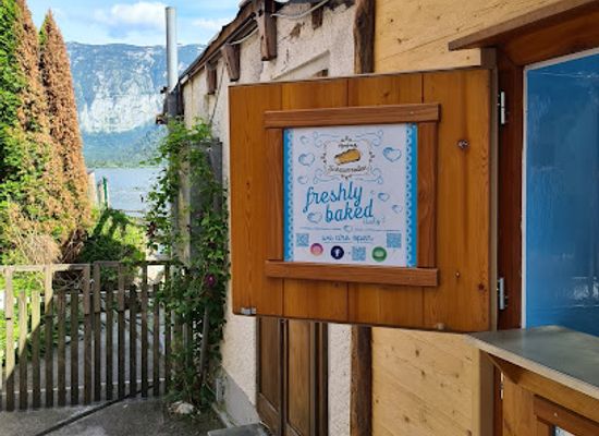 austria/hallstatt/restaurant/taglich-frisch-gebacken