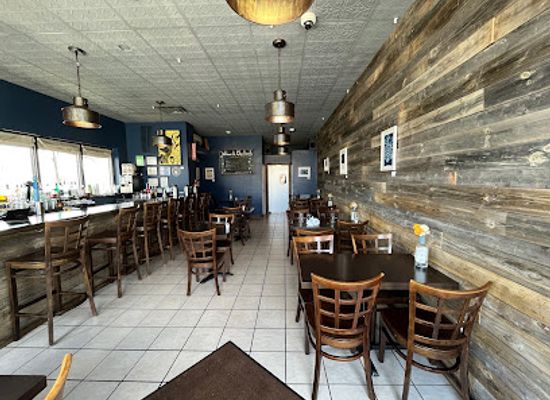 wisconsin/racine/restaurant/blue-bear