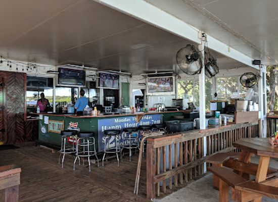 florida/big-bend/restaurant/the-river-s-edge-bar-grill
