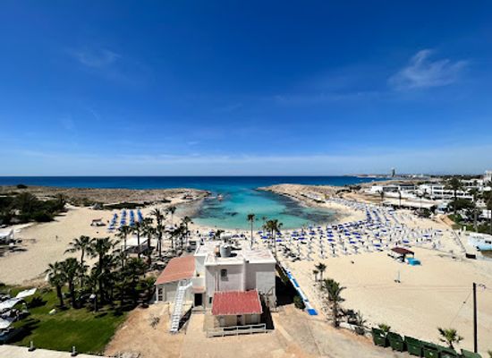 cyprus/makronissos-peninsula/restaurant/the-house-on-the-beach