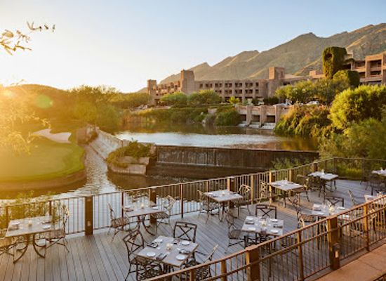 arizona/saguaro-national-park/restaurant/flying-v-bar-grill