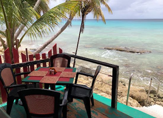 barbados/speightstown/restaurant/bombas